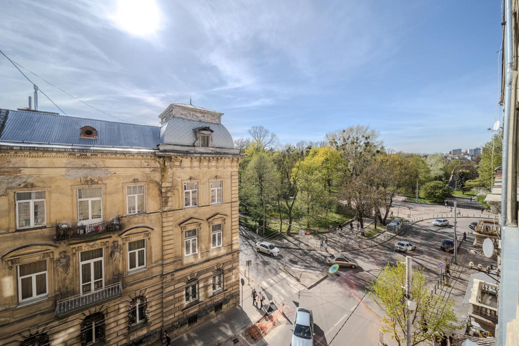Inshiapartments On Slovatskoho Str Львов Экстерьер фото